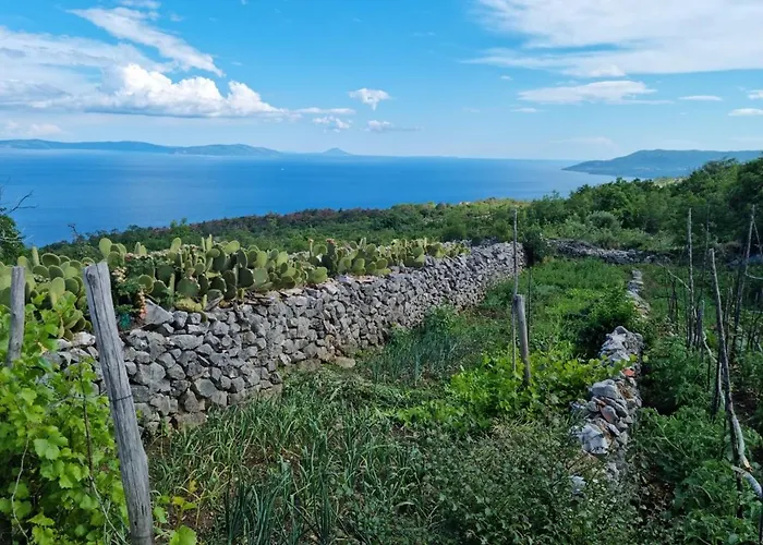 Casa Battiscuro - For Adventurers Only Feriehus Plomin