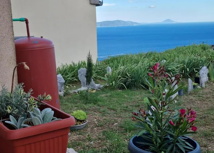 Casa Battiscuro - For Adventurers Only